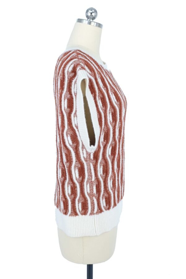 brown and white wavy pattern sleeveless knitted vest